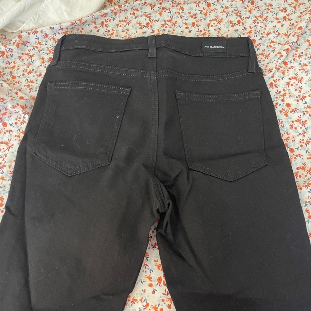 Boutique Just Black Denim - Picture 2 of 5